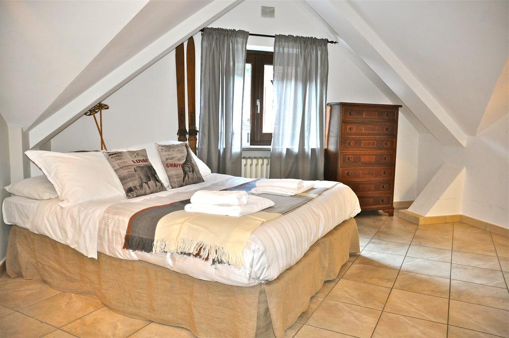 Apartmán Casa Del Re Pragelato Pokoj fotografie
